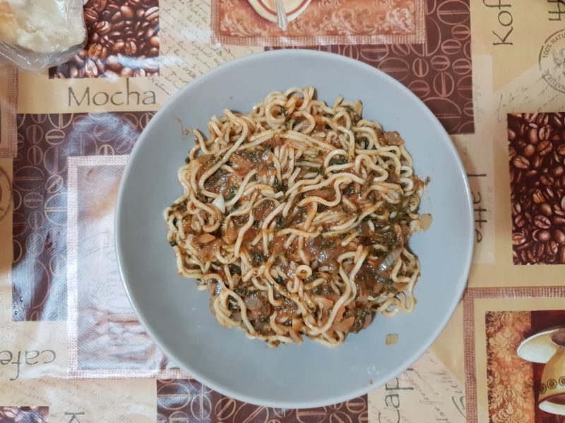 Noodles (Taietei Chinezesti) cu sos de spanac